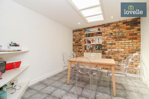 4 bedroom cottage for sale, High Street, Waltham DN37