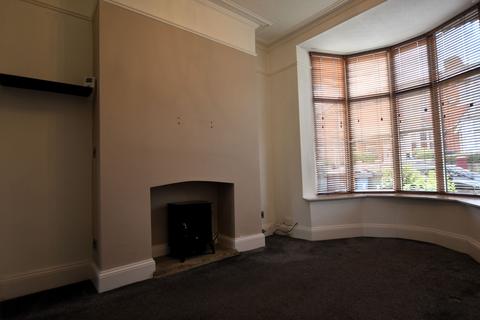 2 bedroom terraced house to rent, Moorfield Avenue, Ramsgreave, BB1