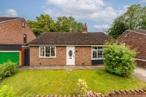 2 bedroom detached bungalow for sale, Woodstock Avenue, Newton-Le-Willows, WA12