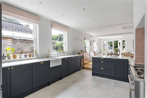 4 bedroom terraced house for sale, St. Mary's Road, London, SE15