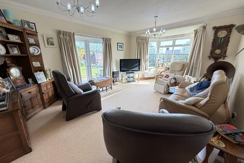 3 bedroom bungalow for sale, Ferry Road, Felixstowe IP11