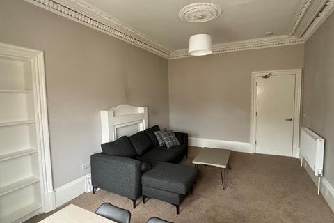 3 bedroom flat to rent, Marchmont Road, Edinburgh EH9