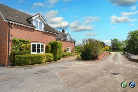 5 bedroom farm house for sale, Dagdale, Bramshall, Uttoxeter, ST14 5BJ