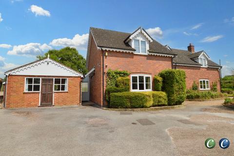 5 bedroom farm house for sale, Dagdale, Bramshall, Uttoxeter, ST14 5BJ