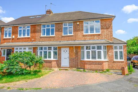 undefined, Cottimore Avenue, Walton-on-Thames, KT12
