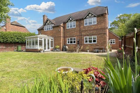 5 bedroom detached house for sale, Deanery Crescent, Leicester, LE4