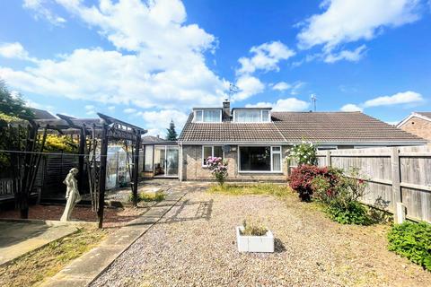 2 bedroom semi-detached bungalow for sale, Keswick Close, Birstall, LE4