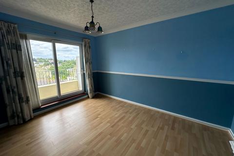 2 bedroom flat for sale, Thurlow Road, Torquay, TQ1 3EF