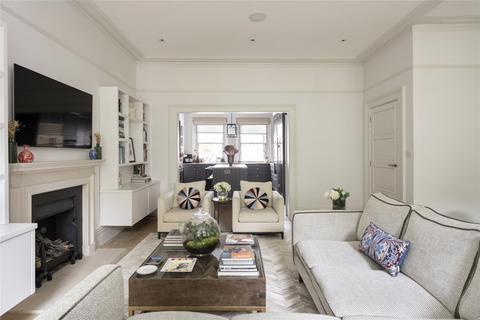 3 bedroom property to rent, Harrington Gardens, South Kensington, London, SW7