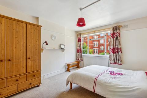 2 bedroom flat for sale, Hamlet Court, Hamlet Gardens, Hammersmith W6