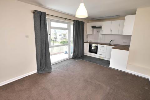1 bedroom flat to rent, St  Georges Avenue, Harwich