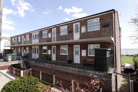 1 bedroom flat to rent, St  Georges Avenue, Harwich