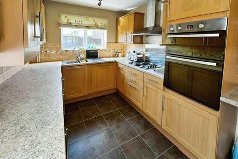 4 bedroom detached house for sale, Liskeard Way, Freshbrook, Swindon, SN5 8NH