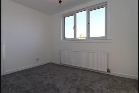 3 bedroom flat to rent, Whyterose Terrace, Leven, KY8