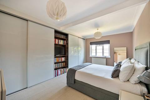 2 bedroom flat for sale, West Court, Osterley, Osterley, TW5