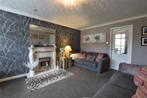 11 Brackenwood Close, Royton, Oldham, OL2 5DE