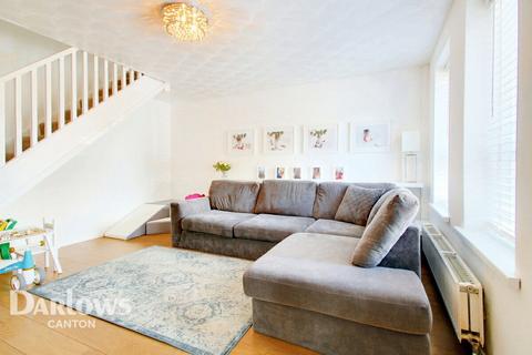 3 bedroom end of terrace house for sale, Osborne Square, Cardiff