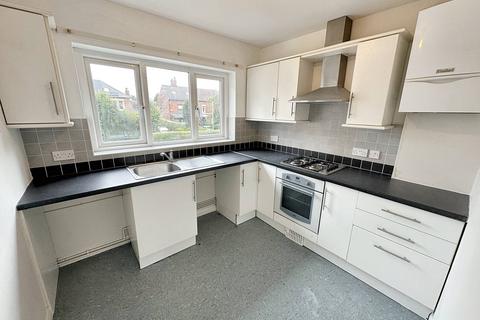 2 bedroom flat to rent, 14 Clifton Crescent North, Clifton, Rotherham S65