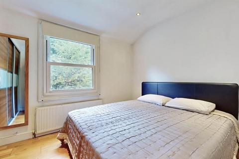 2 bedroom flat for sale, Milton Park, London N6