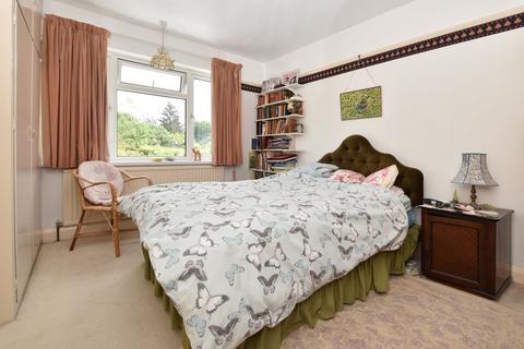 1 Rowan Walk, Bromley, BR2 8QW