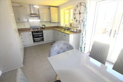 3 bedroom end of terrace house for sale, Milton Keynes MK12