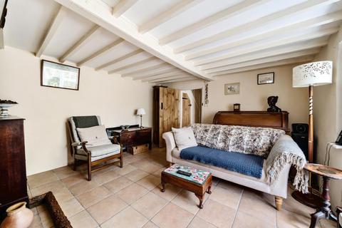 2 bedroom cottage for sale, Long Crendon,  Buckinghamshire,  HP18