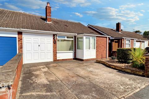 3 bedroom semi-detached bungalow for sale, Woodhurst Road, Stanground