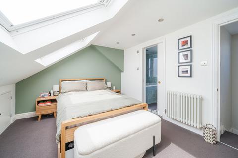 4a Holmesley Road, London, SE23 1PJ