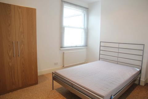 3 bedroom apartment to rent, Stondon Park, Honor Oak, London, SE23