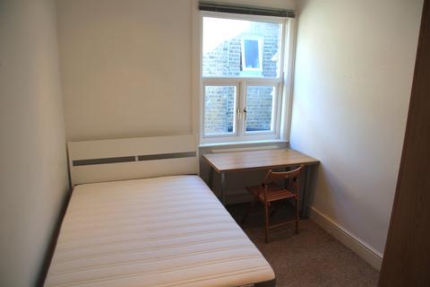 3 bedroom apartment to rent, Stondon Park, Honor Oak, London, SE23