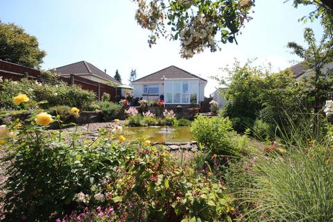 2 bedroom bungalow for sale, Hilltop Road, Corfe Mullen, Wimborne, Dorset, BH21