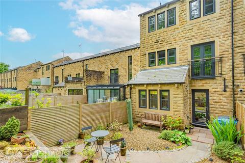 4 bedroom terraced house for sale, Tamewater Court, Dobcross, Saddleworth, OL3