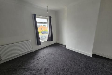 2 bedroom house to rent, Barnsley Road, Goldthorpe