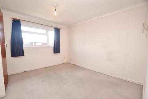 134 Christopher Crescent, Stanley Green, Poole, BH15 3HJ