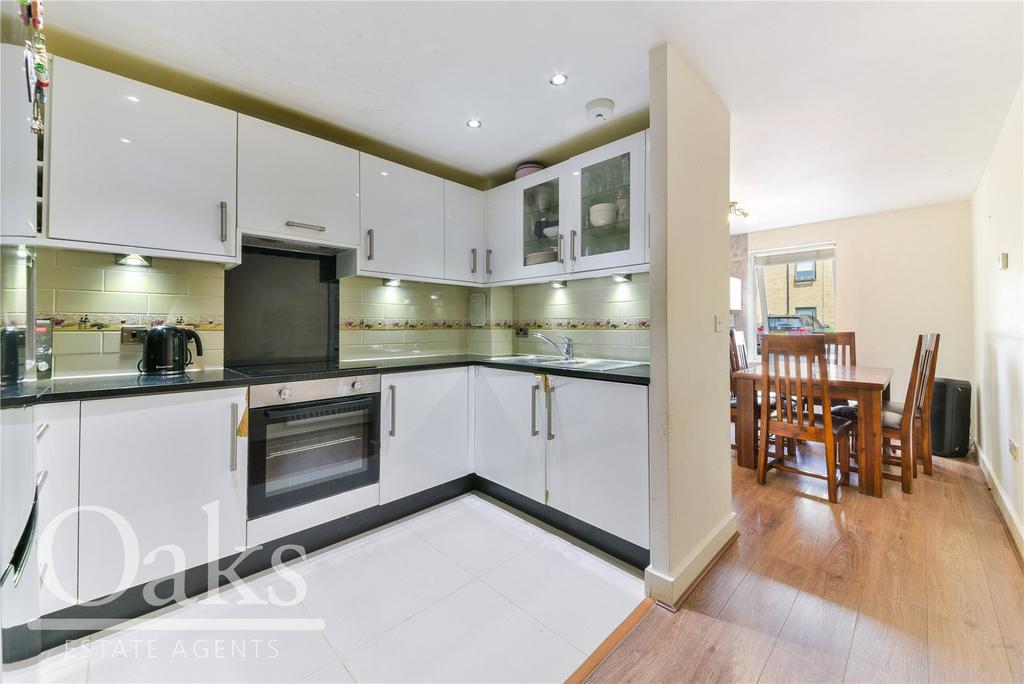 Watson Place, South Norwood 2 bed apartment for sale £300,000