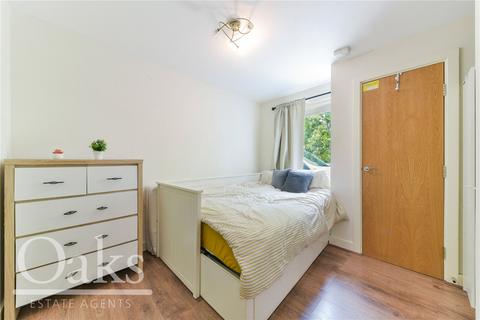 80 Watson Place, London, SE25 5FA