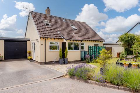 12 Collatons Walk, Bow, Crediton, EX17 6LS