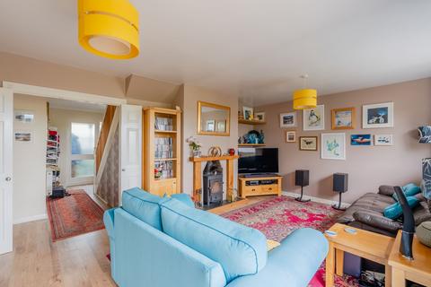 12 Collatons Walk, Bow, Crediton, EX17 6LS