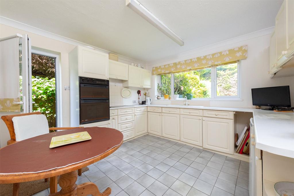 Branksome Park Road, Camberley... 4 bed detached house for sale £900,000