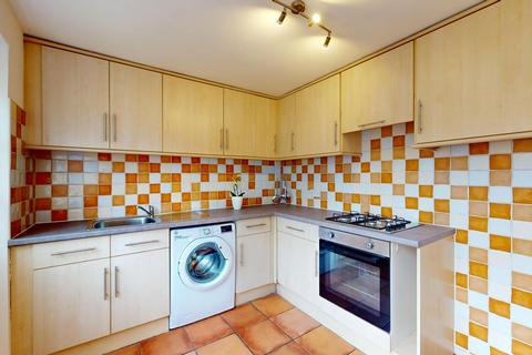 2 bedroom townhouse for sale, Warrels Court, Bramley, Leeds, West Yorkshire