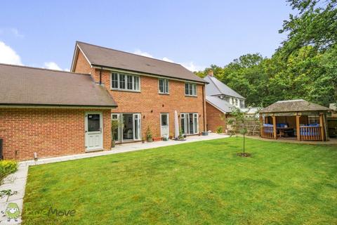 4 bedroom detached house for sale, Ragmoor Close, Reading RG7