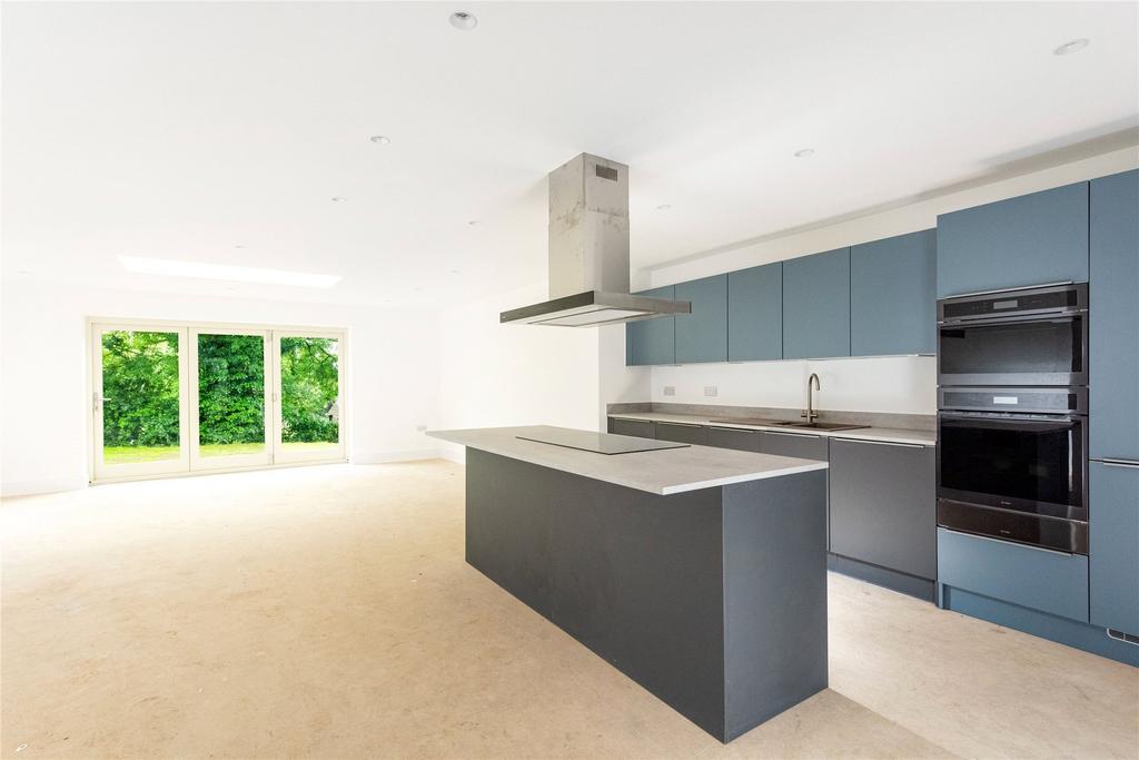 Kitchen Family Room