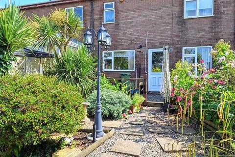 3 bedroom terraced house for sale, Vale Drive, Oldham, Greater Manchester, OL9