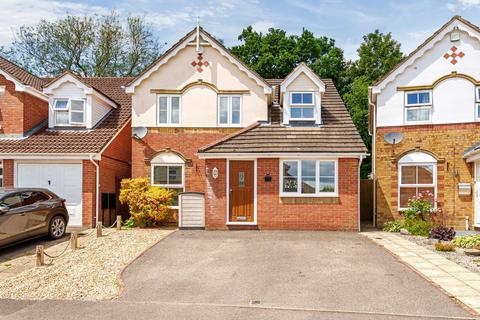 3 bedroom detached house for sale, Badger Close, Four Marks, Alton, Hampshire, GU34