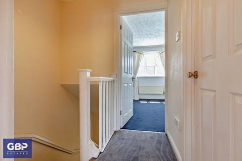 41 Bluebell Close, Rush Green, Romford, RM7 0XN