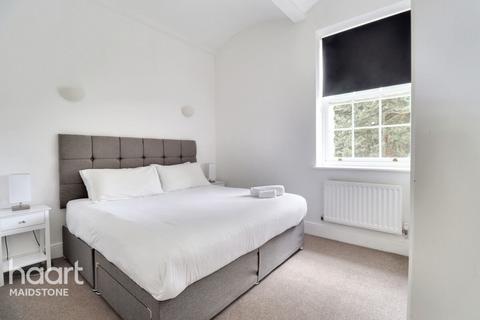 2 bedroom apartment for sale, St Andrews Park, Maidstone