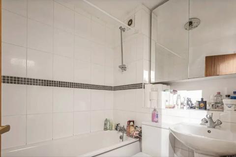 1 bedroom apartment for sale, Lyonsdown Rd, New Barnet, Barnet, EN5