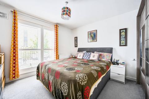 2 bedroom flat for sale, Bowen Drive, Charlton, London, SE7