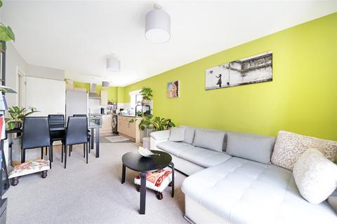 1 bedroom flat for sale, Hillyfield, Walthamstow, London, E17