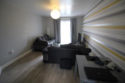 2 bedroom flat for sale, Shire Views, Mossley, OL5